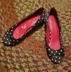 Rampage Polka Dot Kitten Wedge Sz 8
